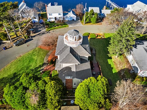 Hot Tub|Fire Pit|Electric Bikes|Projector|Garage