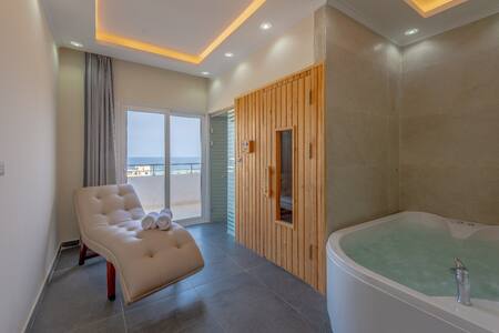 Luxury villa with heated pool and spa