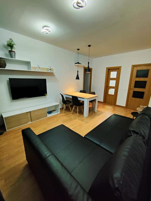 C0 Apartment near Granollers station center