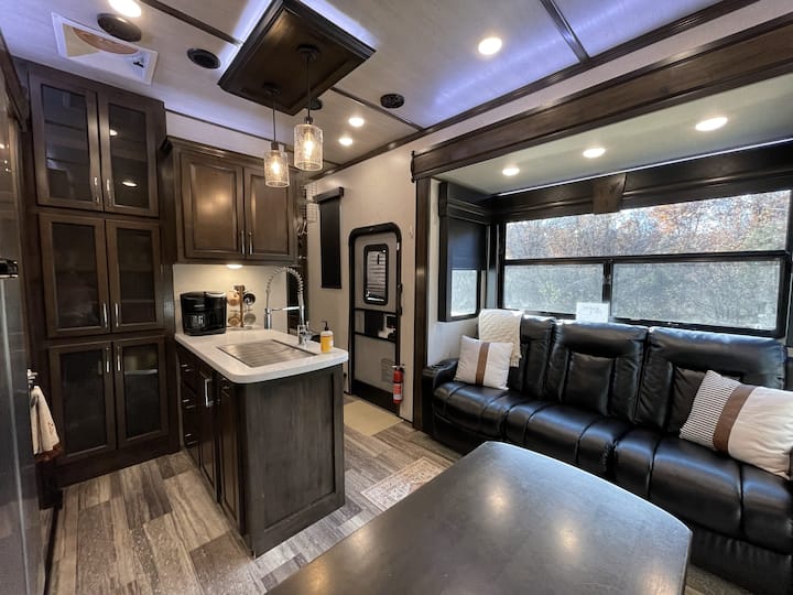 Willow Belle Acres Glamping - Lake Wedington, Fayetteville