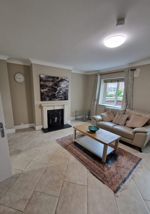 Peaceful 3 Bed House in Dublin 24