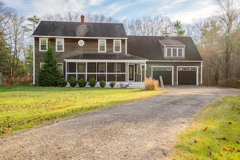 Spacious&Cozy | Fenced in Yard | Close to Beaches