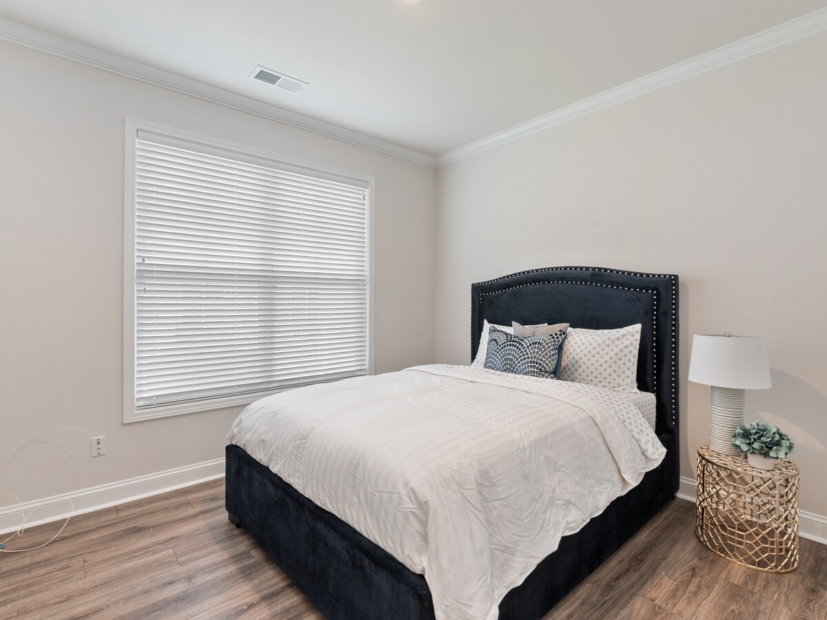 საძინებელი 4