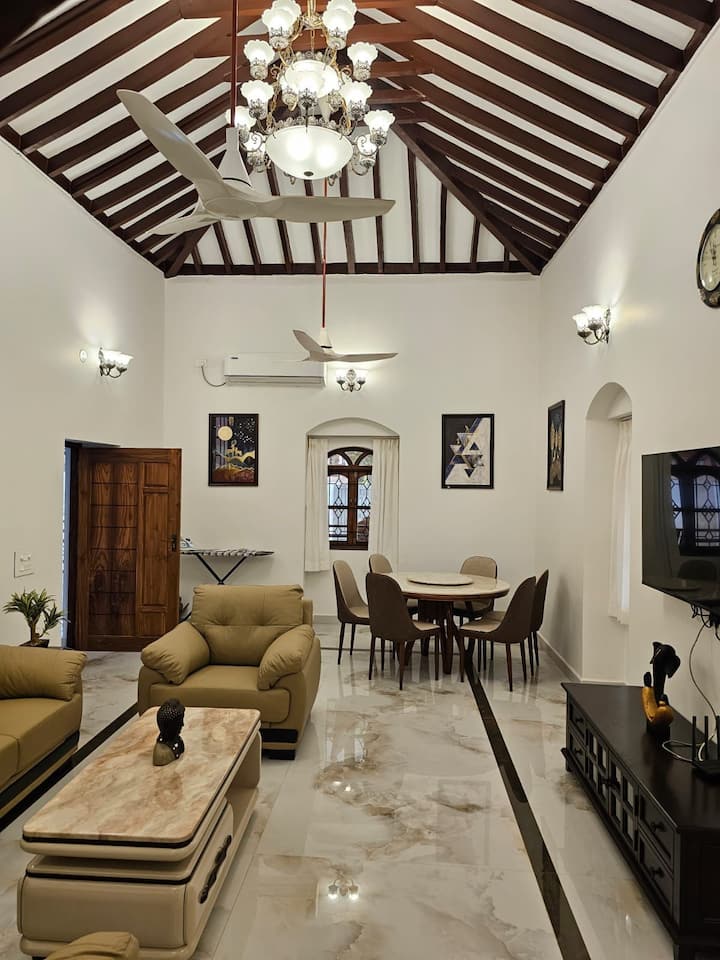 Living room image 1