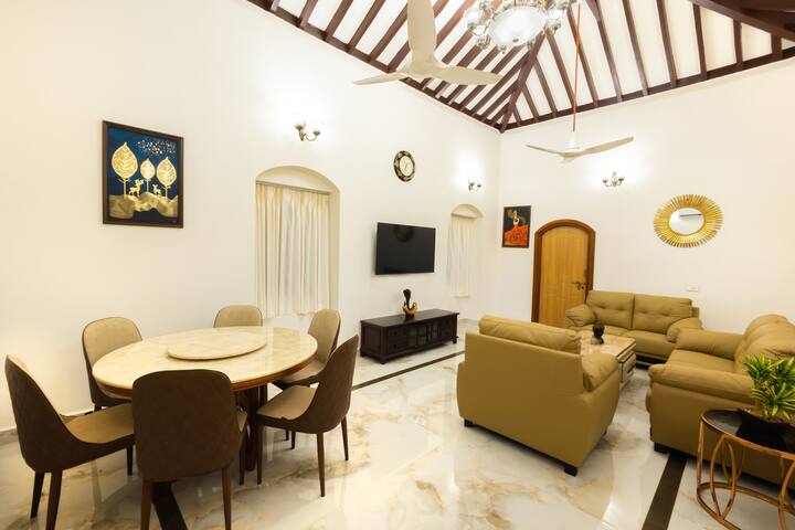 Living room image 4