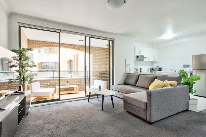 Stylish 2BRs Apt Chippendale - Apartments for Rent in Chippendale, New  South Wales, Australia - Airbnb