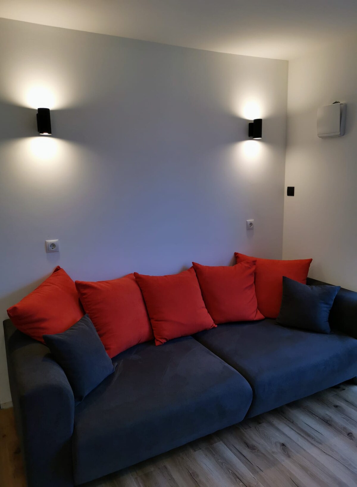 Sebule iliyo na kitanda cha sofa