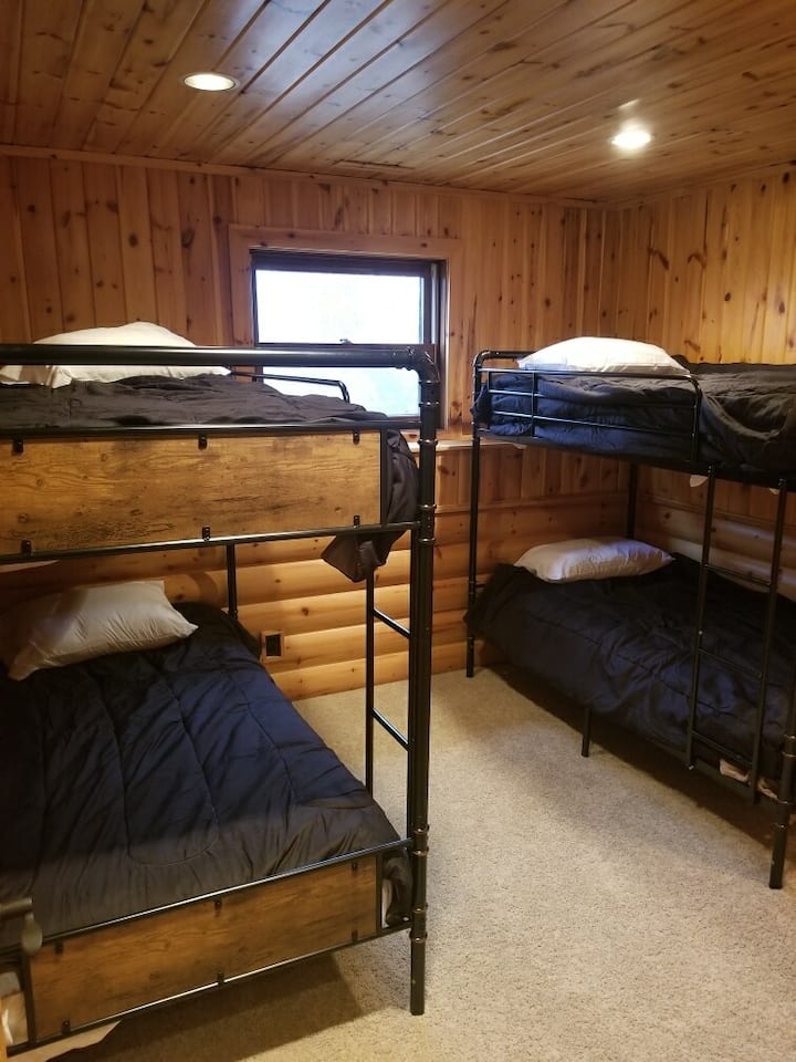 Долно ниво Спалня 4