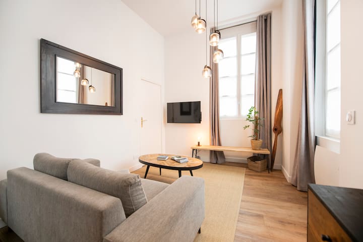 Le Laurencin Sens managed Airbnb listing 3