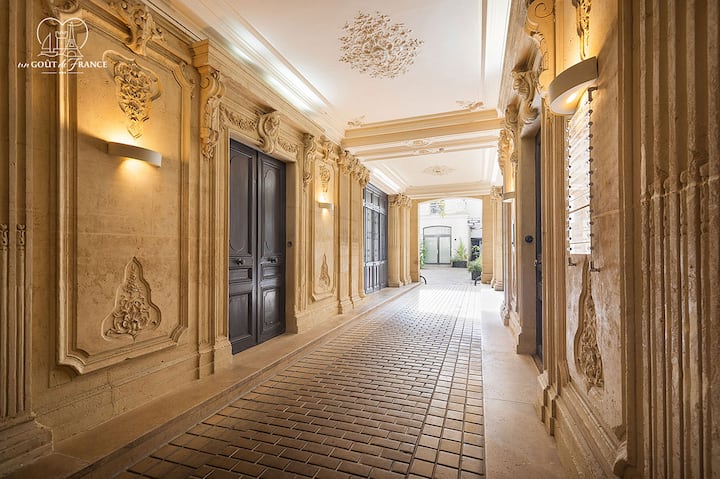 Le Pavillon Ponthieu - Champs-élysées - Paris