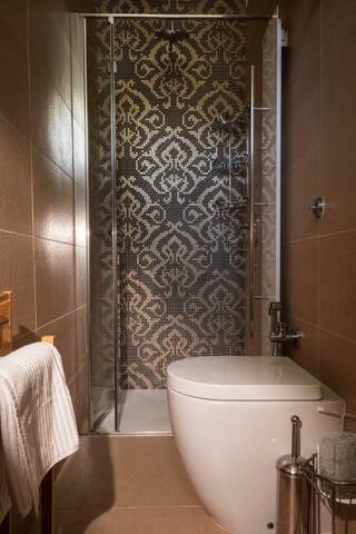 Merulana Penthouse: 5 minutes WALK from Colosseum gallery image 4