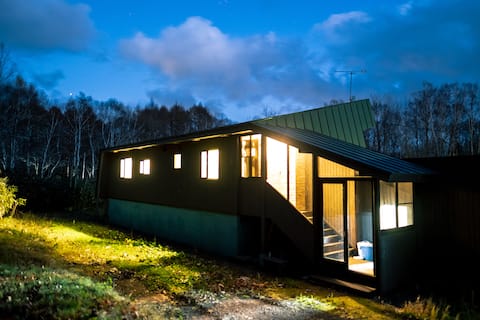 13-minute drive to Niseko Moiwa Ski Resort! Onsen