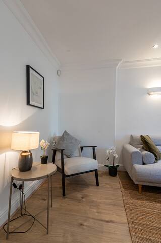 4 Bedrooms Peaceful Home Abbey Rd / St Johns Wood gallery image 4