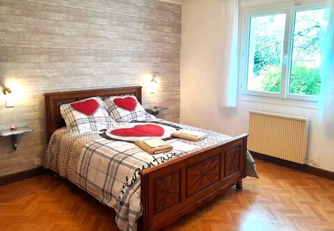 Chabris 2 chb cottage with garden 25 min from Beauval