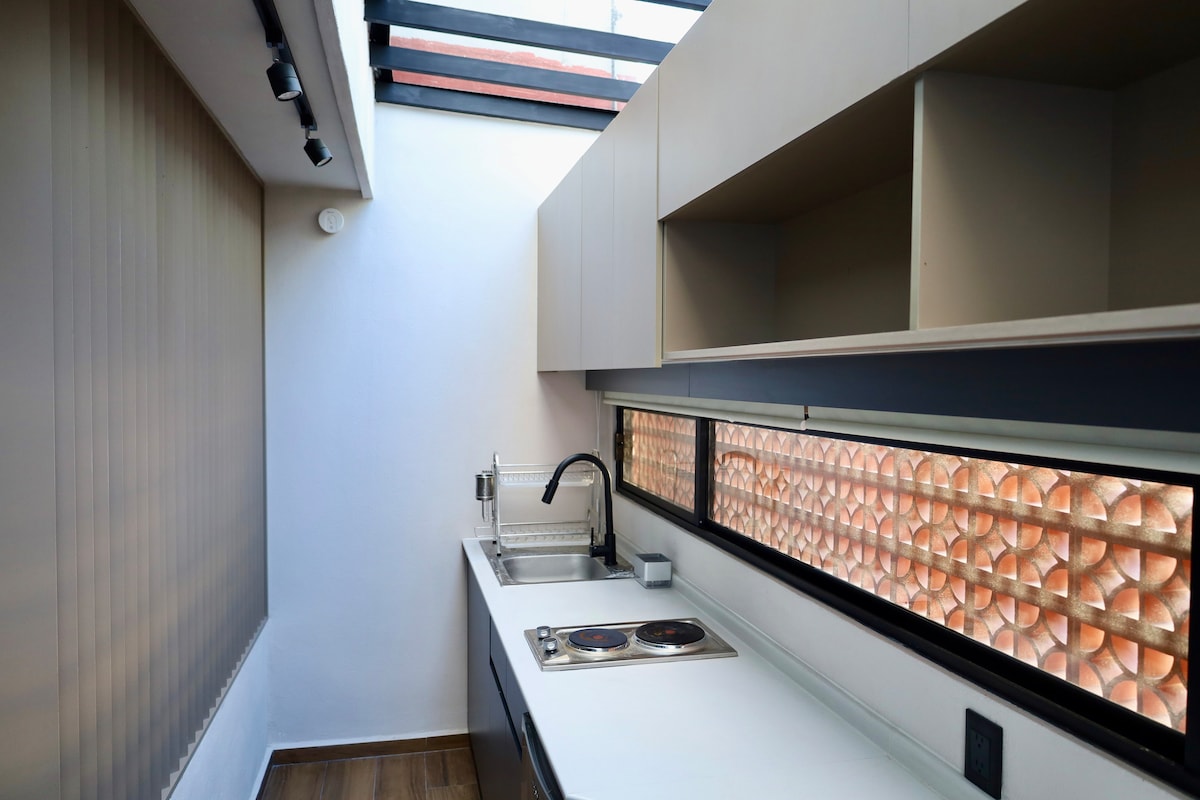 Propiedad de Airbnb exitosa: Studio Apartment w/Private Workspace @ Qro Centro en Centro