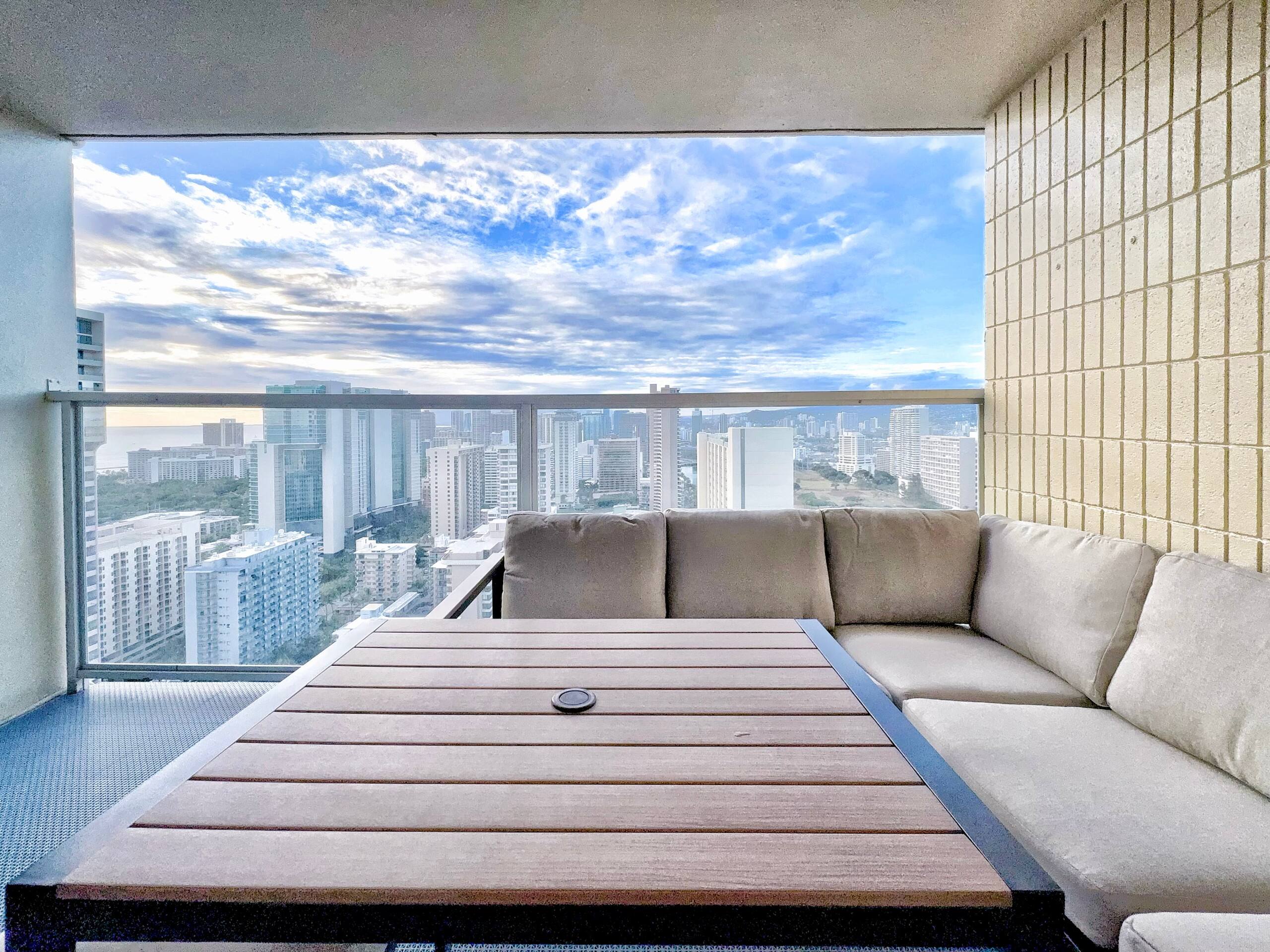37F-Gorgeous High-FL Studio w/Ocean & City Views - Image 36