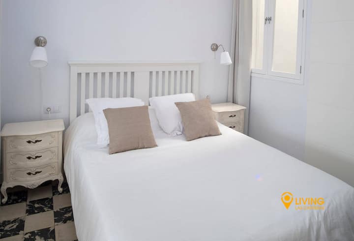 不同硬度的枕头和舒适的床垫确保休息。 如果住宿超过7晚，我们会提供备用床单。