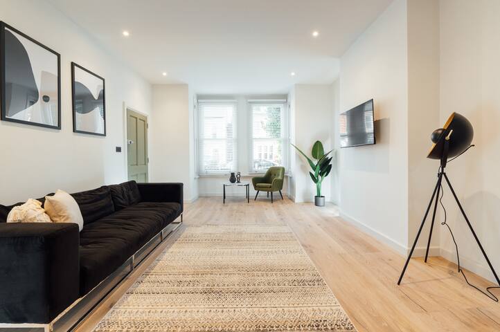 Hiatus Stays managed Airbnb listing 2
