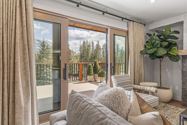 Spring Creek Vacations managed Airbnb listing 1