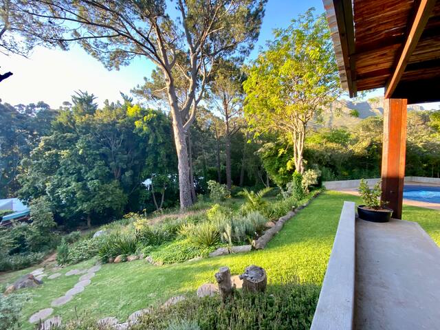 Home with Mountain views gallery image 2