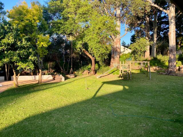 Home with Mountain views gallery image 3