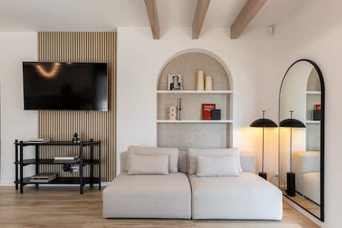 Popular Airbnb listing: Mielnovo - a prestigious house with a sauna and a hot tub in Gmina Będzino