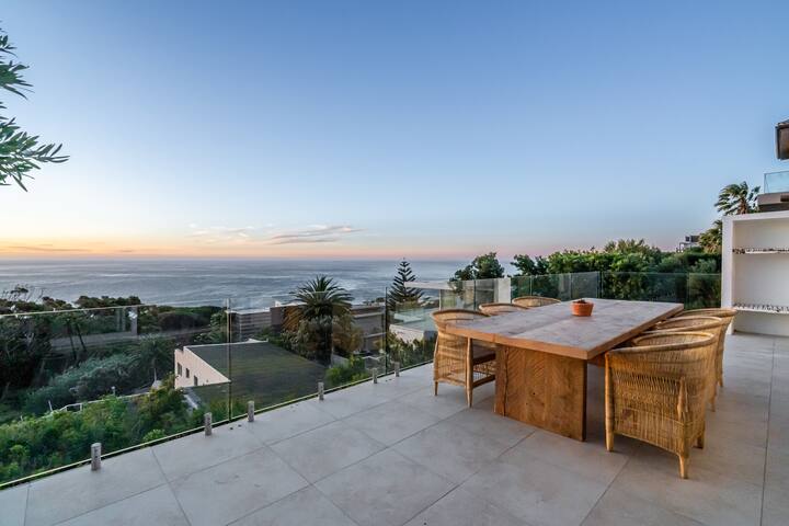 View 16 | Serenity Skyline Penthouse gallery image 2