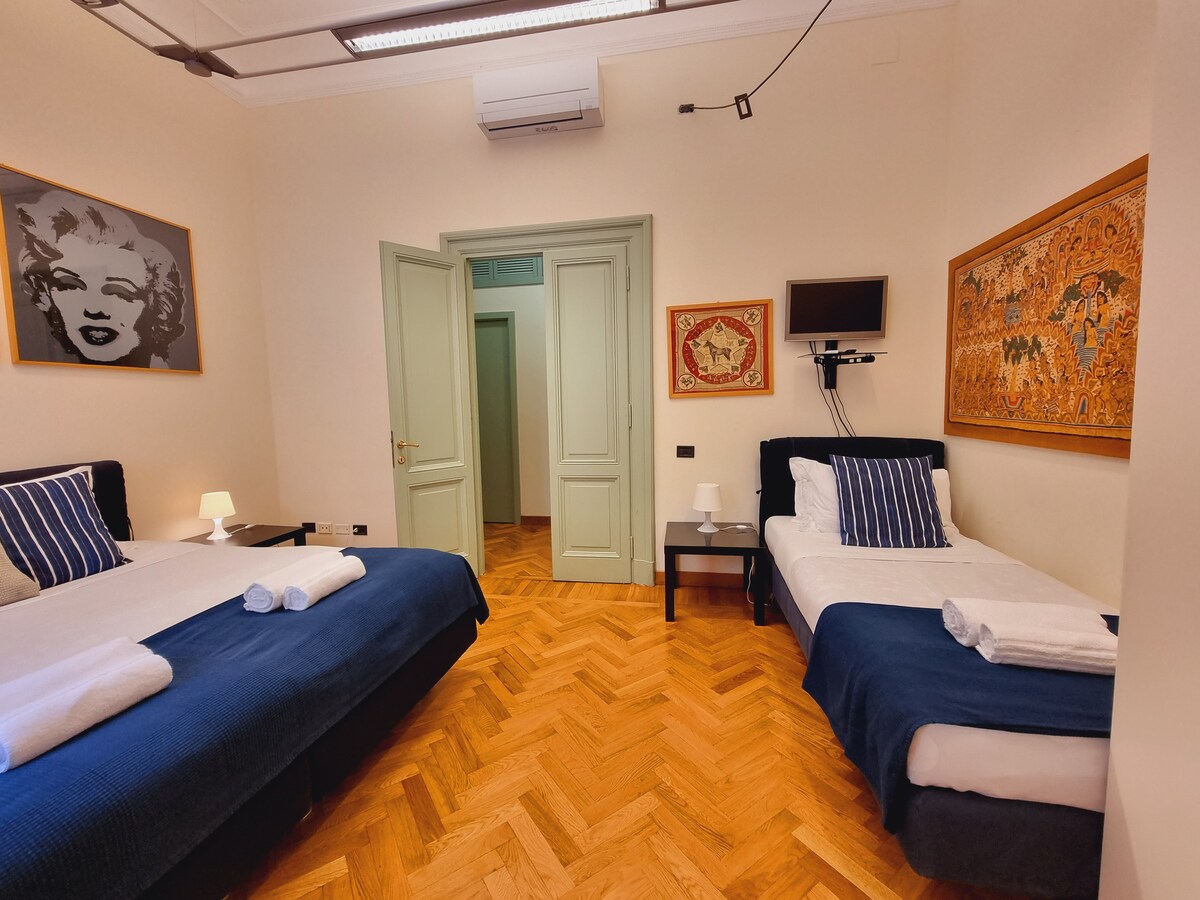 Სამადგილიანი საძინებელი 1