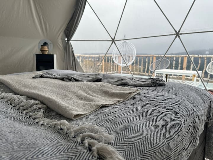 Dorna Iglu Luxury Glamping Resort - Poiana Stampei