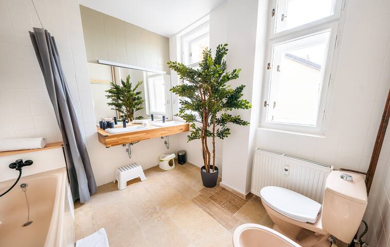 4BR + 2Bath Peppa pig luxury Family & Groups APT gallery image 5