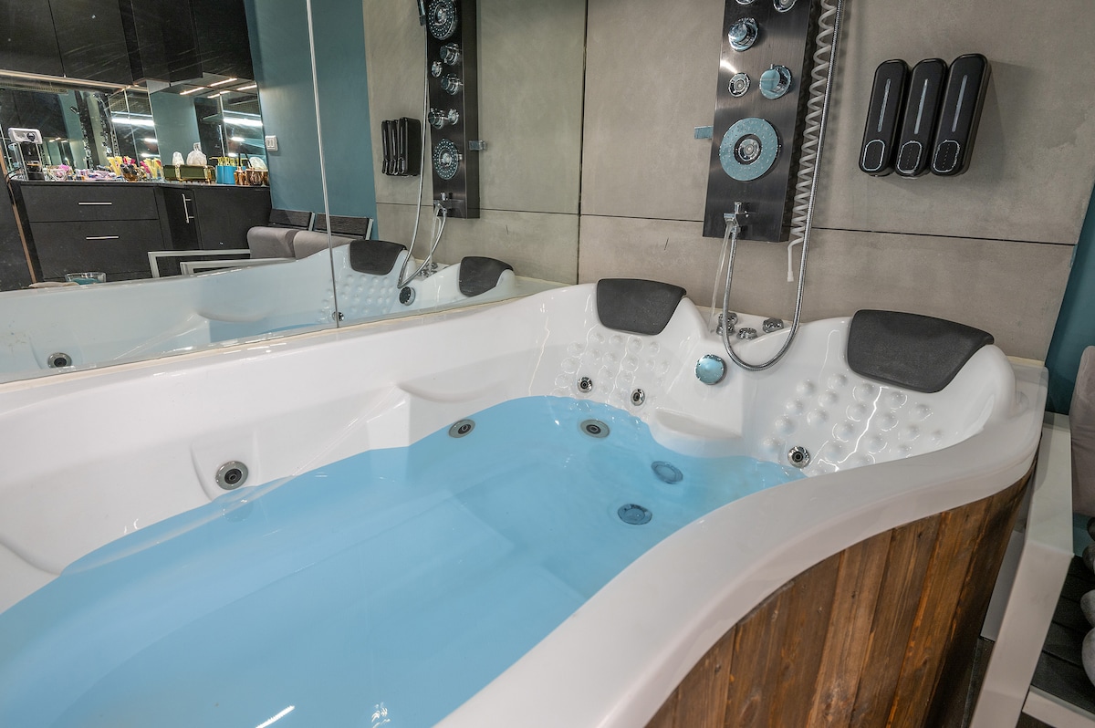 A place to relax - Studio with spa bath 1 - Apartments for Rent in ...