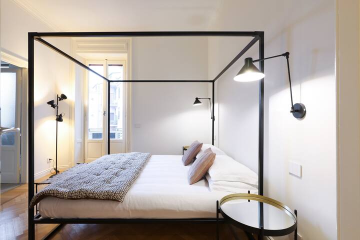 Michelangelo Lux Apt. gallery image 5