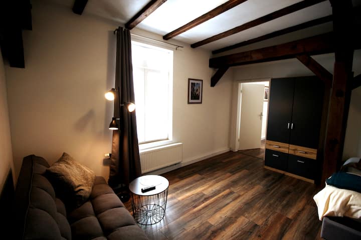 Მისაღები ოთახი