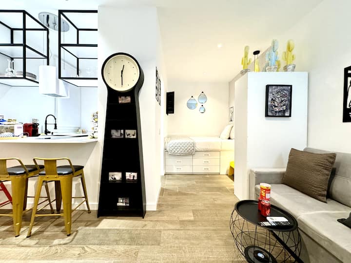 Coqueto Apartamento En El Centro. Non- Turist - Madrid