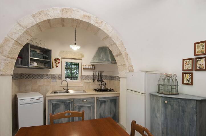 Trulli Valle d’Itria -Melograno piscina riscaldata gallery image 4