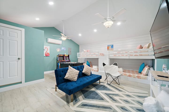 זווית נוספת של חדר המשחקים