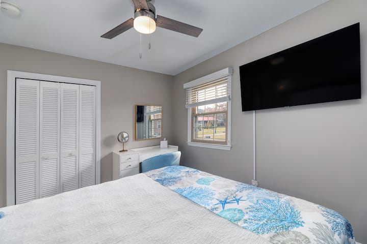 Спална соба 2 (брачен кревет (широк 150 - 179 см)