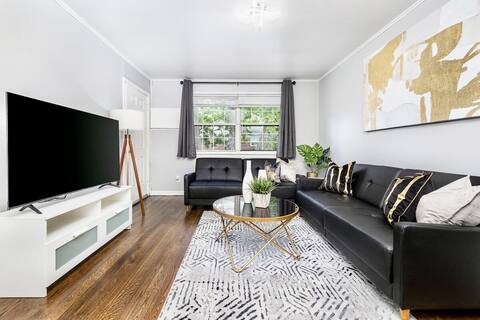 King Bed Apt - Fully Furnished w/ Max Amenities