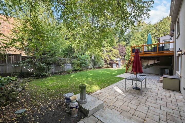 Luxury home for large family gallery image 3