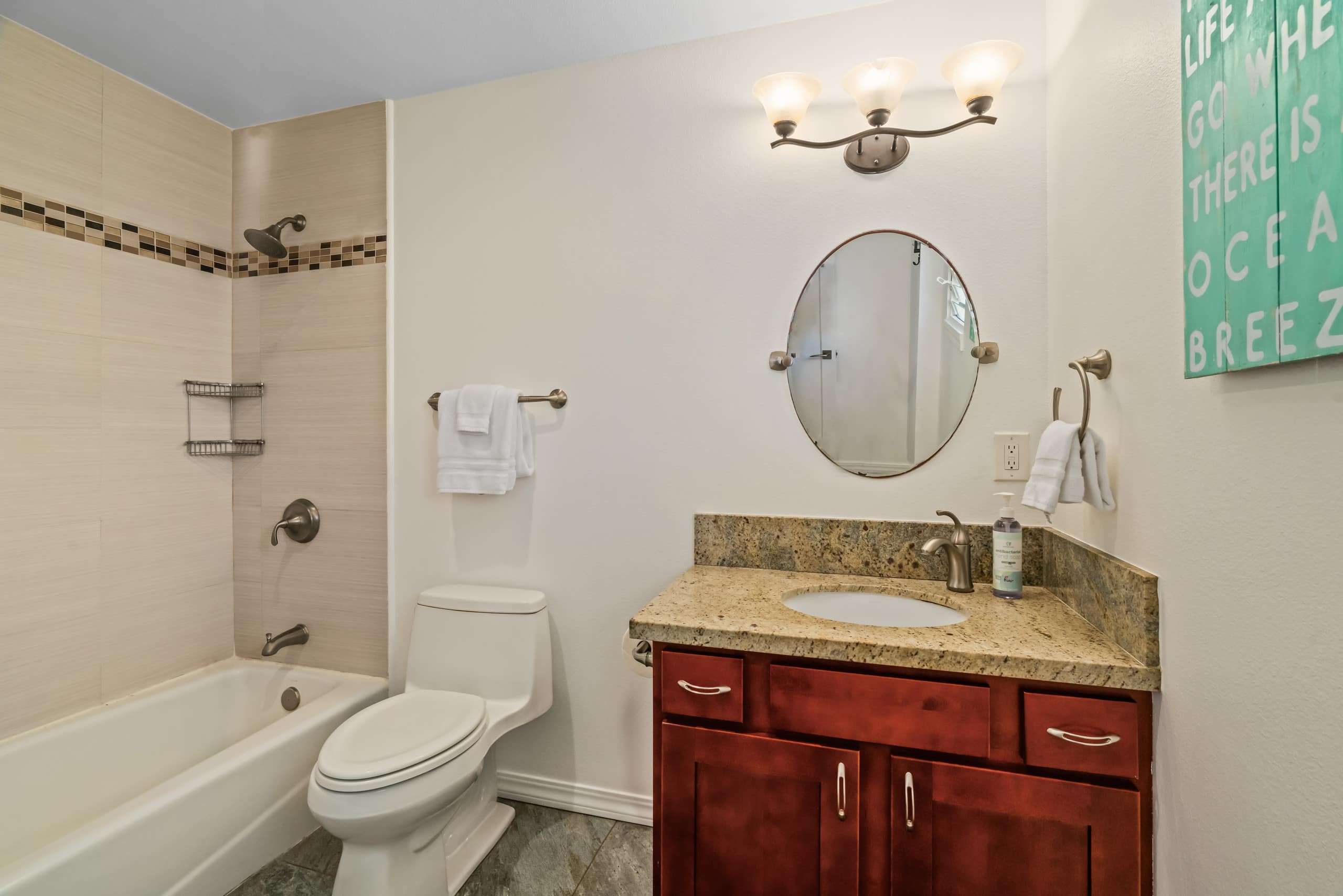 Home in Kapaa · ★4.85 · 3 bedrooms · 4 beds · 2.5 baths - Image 12