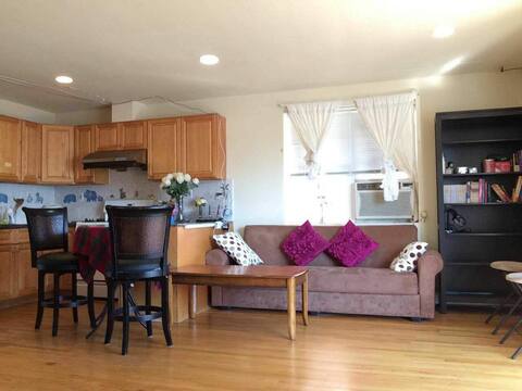 Sunnyhome5(Located in Flushing)