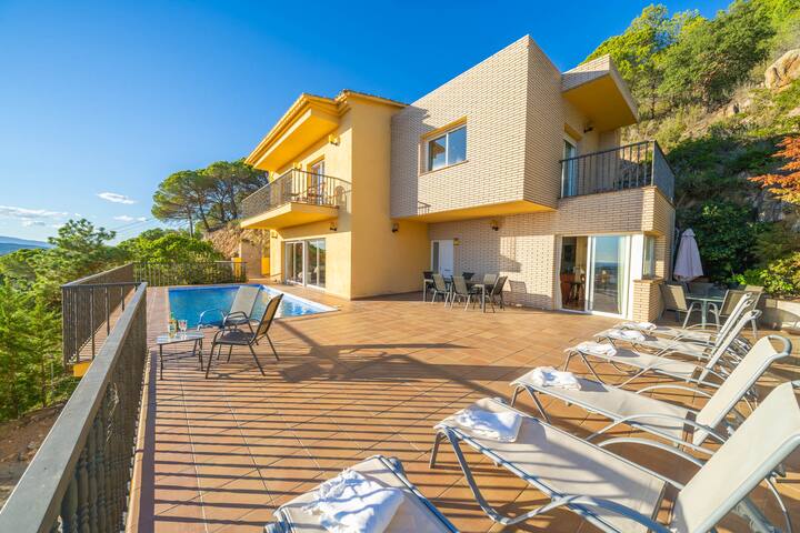 Villa Mare Nostrum, 12 pers., panoramisch zeezicht gallery image 2