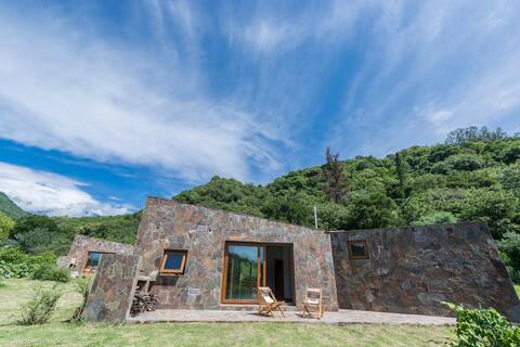 Los nidos / Large Cabin