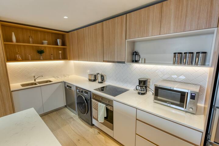 UniqueStay Sea Point Apartment gallery image 5