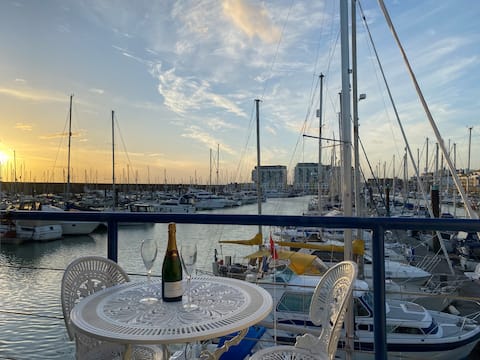 Seascape - Floating Home FreeParking NoCleaningFee