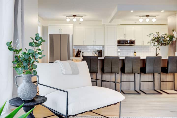 2 Bd *Penthouse Downtown* - Saskatoon