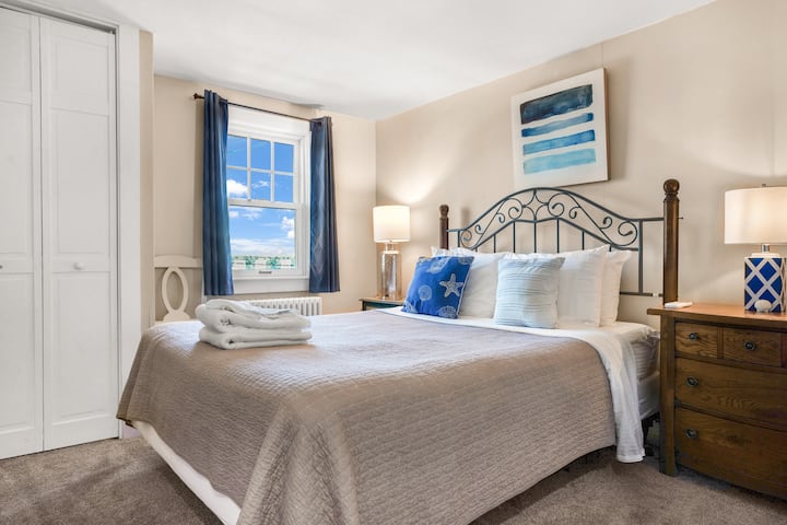 Vista do quarto 3 com cama queen size