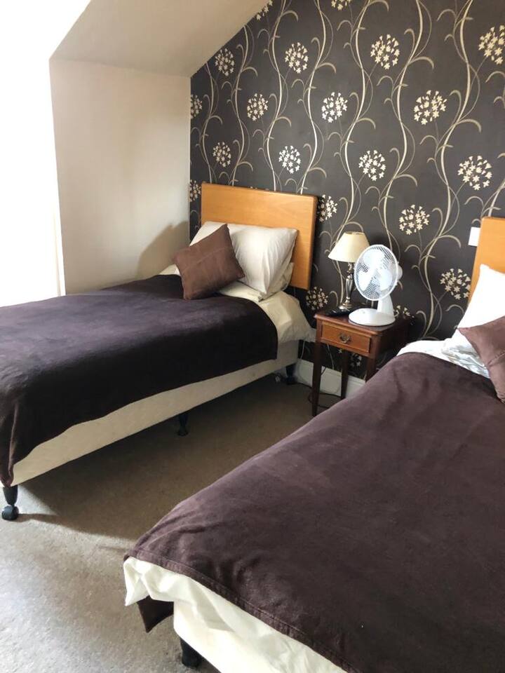 The Noel Arms at Whitwell Bed and breakfasts for Rent in Whitwell