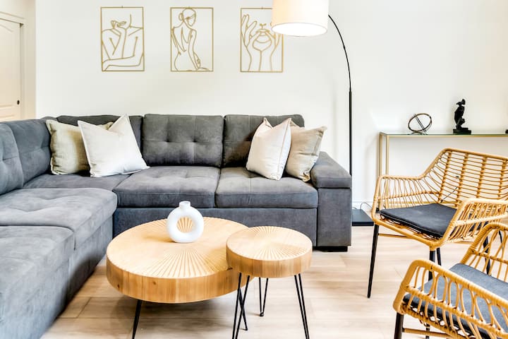 Large Lux Home Close to DTLA/626