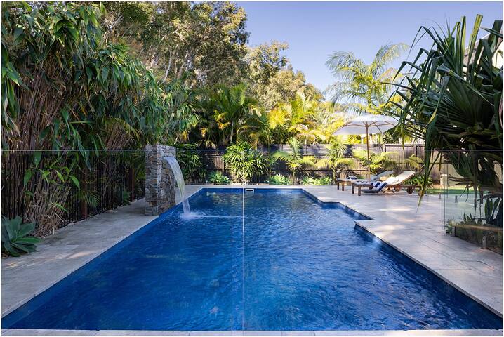 Always Summer Boomerang Luxe Stay with Pool gallery image 2